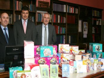 Canik Başarı Üniversitesi, Başarıyı 580 Kitapla Ödüllendirdi