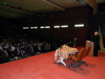 İBRAHIM KÜÇÜK - Çorum Valisi Çakır, Osmancık'ta Gençlerle Buluştu