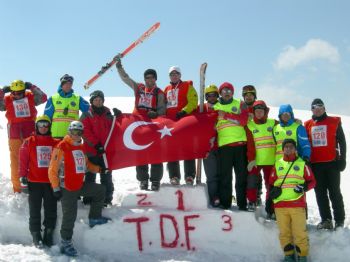 TÜRKIYE DAĞCıLıK FEDERASYONU - Dağ Kayakçıları Erzincan’da Yarışacak