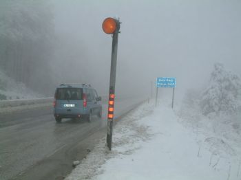 D 100 KARAYOLU - Düzce ve Bolu Dağı'nda Kar Yağışı Devam Ediyor