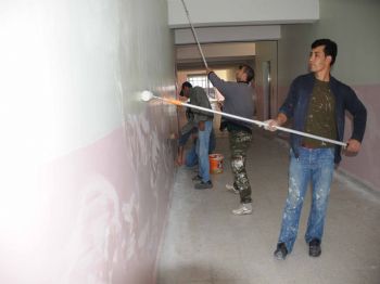 ÖMER TARHAN - Kadirli Belediyesinden Eğitime Destek