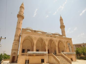 NAKKAŞ - (özel Haber) Mardin'de Yakın Zamanda Yapılan Camiler Tarihi Camileri Aratmıyor