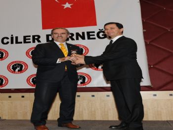 İBRAHIM ERDOĞAN - Recep Altepe, Yılın Büyükşehir Belediye Başkanı Seçildi