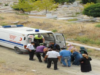 KABRISTAN - Büyükşehir Belediyesi Başkent'te Mezarlık Hizmetlerini Ücretsiz Veriyor