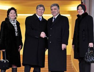 HAYRÜNNİSA GÜL - Gül ağabey, Hayrünnisa yenge!