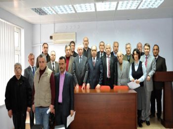 ALAATTIN AKTAŞ - Kaymakam 23 Yıldır Görev Yapan Vakıf Üyelerine Teşekkür Belgesi Verdi