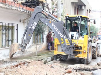 HAMIT TUNA - Toroslar'da Alt Yapı Çalışmaları