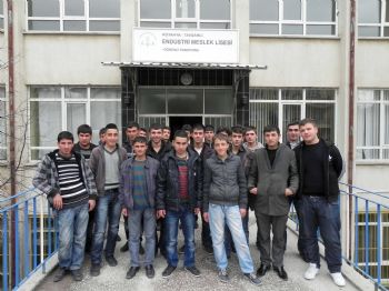 NUMAN HATIPOĞLU - Van’dan Gelen Öğrenciler Zehirlenmedi, Üsye’den Rahatsızlandı