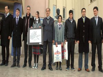 Başarılı Lise Öğrencilerine Ödül