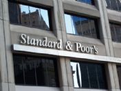 Fransa'nın kredi notu düşürüldü