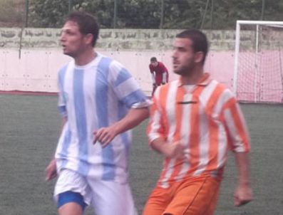 TUAL - Futbol sahalarında ender görülen bir protesto