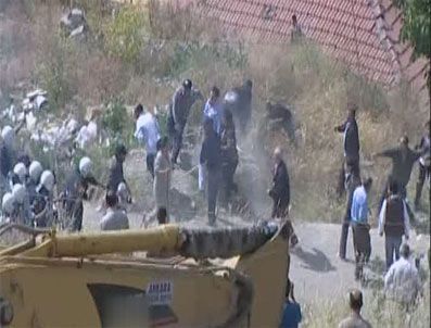 LEVENT GÖK - Kentsel dönüşüme taşlı sopalı direniş!