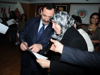 Kurslarını Başarıyla Tamamlayan Kadınlara Sertifikaları Verildi