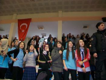 DEDEMLI - Nenehatun Kız Lisesi Basketbolda Şampiyon