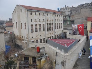 Tarihi Bostancı Mektebi, Restorasyon Ardından Kültür Evi Olarak Açıldı