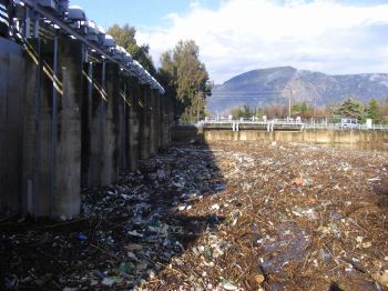 SÖKE OVASı - Taşkın Sonrası Büyük Menderes Nehri Adeta Çöplüğe Döndü