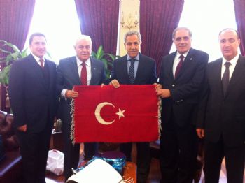 OSMAN ÖREN - Vali Çolak, Başbakan Yardımcısı Arınç'ı Ziyaret Etti