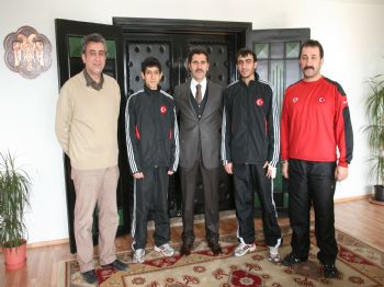 VEDAT YıLMAZ - Belediyesporlu Tekvandocular, Türkiye Şampiyonasından Madalya İle Dönecek