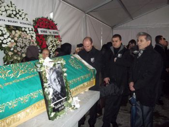 BÜLENT ECZACIBAŞI - Bülent Eczacıbaşı'nın Kayınvalidesi Son Yolculuğuna Uğurlandı