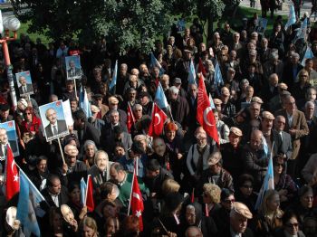 VAHAP SEÇER - Chp'lilerden 'fezleke' Protestosu
