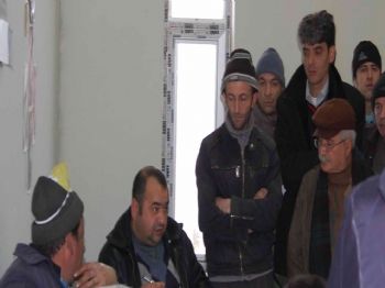 Depremzedeye 'soğuk' Haber