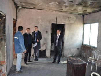 SELAMI ÖZTÜRK - Evi Yanan Aileye Kızılay Sahip Çıktı