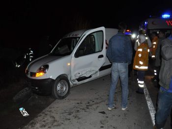 Sakarya'da Zincirleme Trafik Kazası: 3 Yaralı