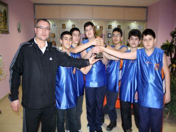 SULTAN ALPARSLAN - Sultan Alparslan Koleji, Basketbolda İl Birincisi Oldu