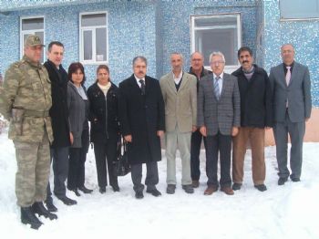 ALI ÇıNAR - Vali Çınar'dan Pir Sultan Abdal Kültür Derneği'ne Ziyaret