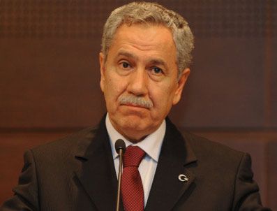 İntibak yasası kabul edildi, müjdeyi Arınç verdi