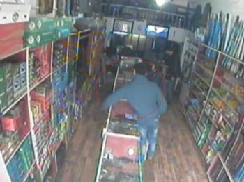 Cep telefonu hırsızlığı güvenlik kamerasında