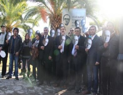 Uğur Mumcu Mersin'de Anıldı