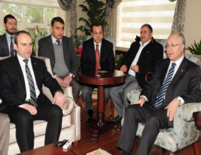 Vali Daşöz: Manisa’ya Yararlı Olmak İçin Birlikte Çalışmamız Gerekiyor