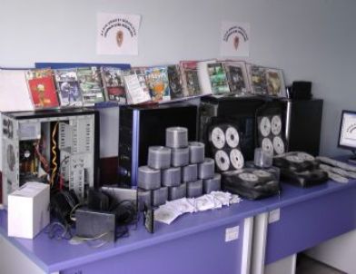 Aydın’da 1400 Adet Korsan Cd/dvd Ele Geçirildi