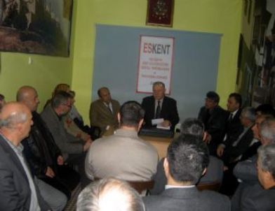 Eskent Derneği'nin Konuğu Eski Vali Kadir Çalışıcı Oldu