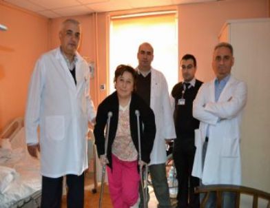 Felç Olan Hasta Yürümeye Başladı