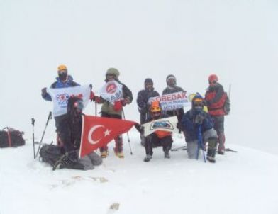 Ödemişli Dağcılar, Antalya'nın Kızlar Sivrisi İle Bozdağ'a Tırmandı