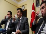 EDIP YıLDıZ - Sütle İlgili İddiaları Süt İçerek Protesto Ettiler
