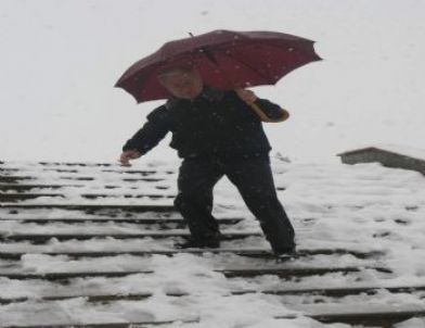 Uşak Bu Kış Son Yılların En Fazla Yağışını Aldı