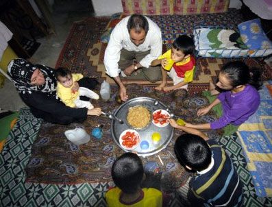 4 kişilik ailenin açlık sınırı 958 lira