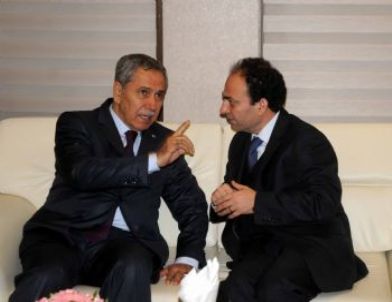 Baydemir, İlk Kez TRT Şeş Stüdyosuna Girdi