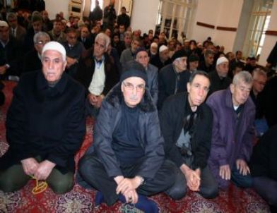 Din Görevlileri Uludere’de Ölenler İçin 99 Hatim Okudu