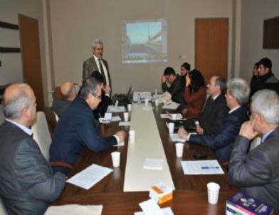 Gazikent Üniversitesi'nde 'bilgi Okuryazarlığı ve E-kaynaklar' Semineri