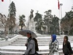 Kar Yağışı Başladı, Bursa Beyaza Büründü