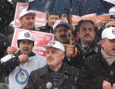 Memurlardan Karda Eylem