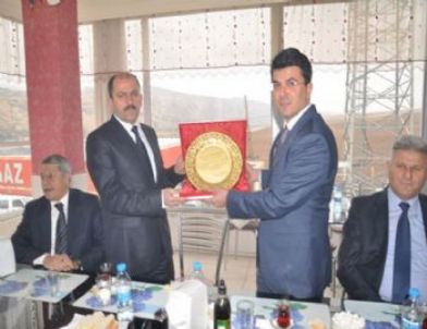 Müdürlere Veda Yemeği Düzenlendi