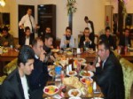 Ak Parti Malatya Gençlik Kolları Yemekte Bir Araya Geldi