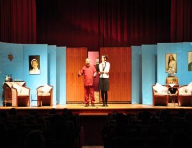 Kart Horoz, Huzurevi Sakinleri İçin Sahnelendi