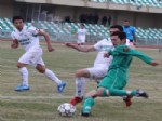 YÜKSEL ÖZDEN - Lider, 3 Puanı 3 Golle Aldı