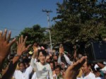 NOBEL BARıŞ ÖDÜLÜ - Myanmarlı Muhalif Lider Suu Kyi, İlk Seçim Turuna Çıktı